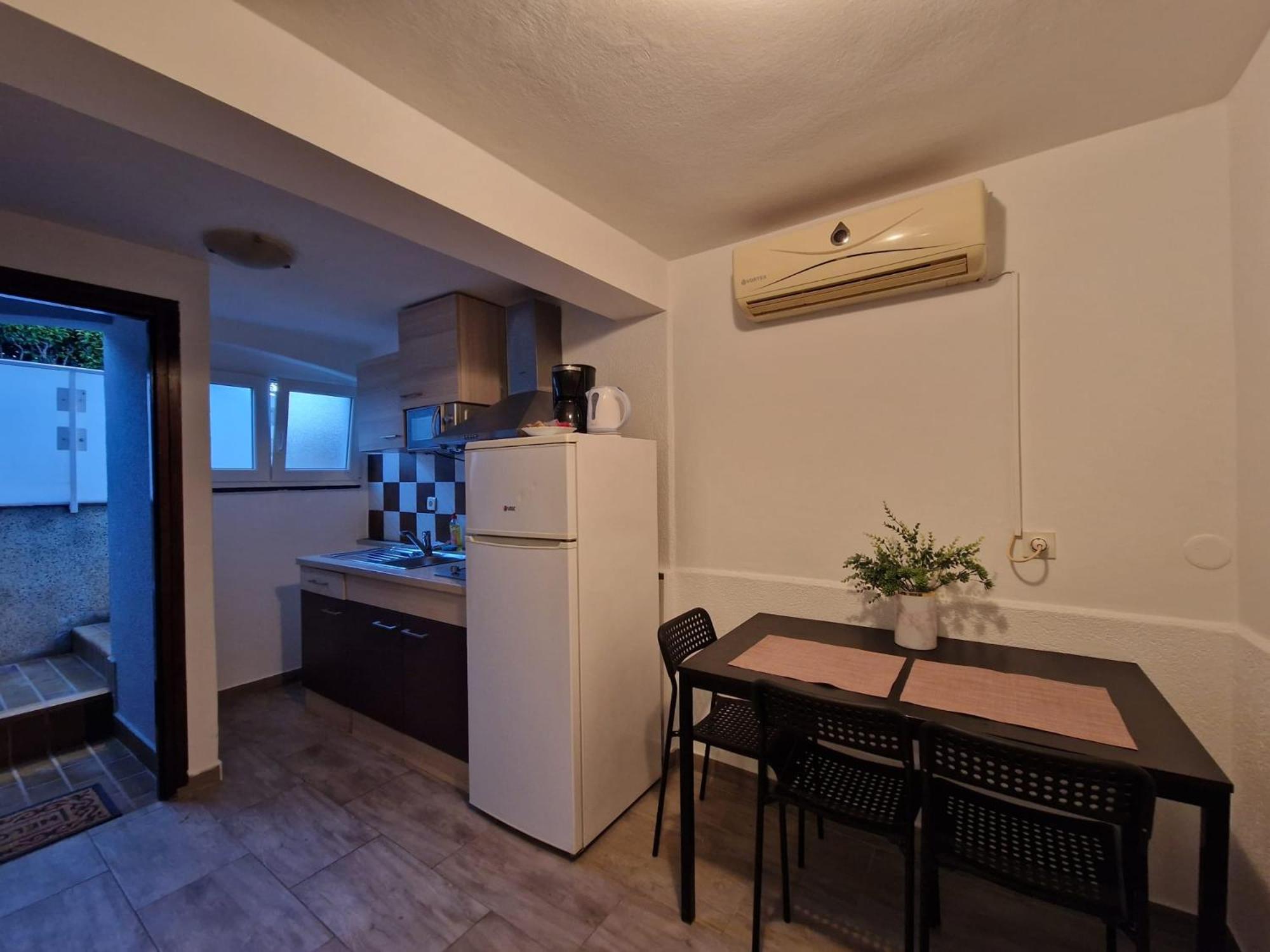 Apartments Luigi อูมัค ภายนอก รูปภาพ